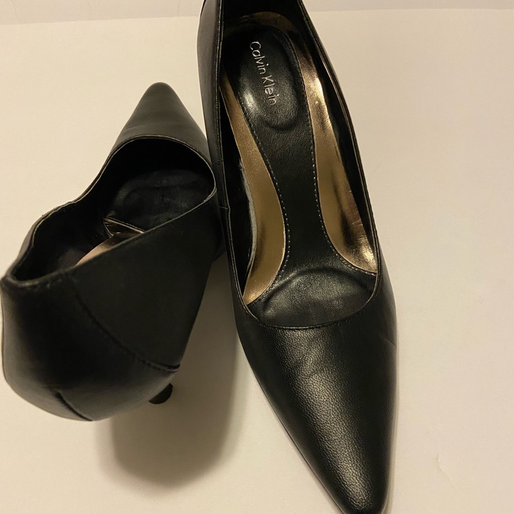 Black Calvin Klein pump